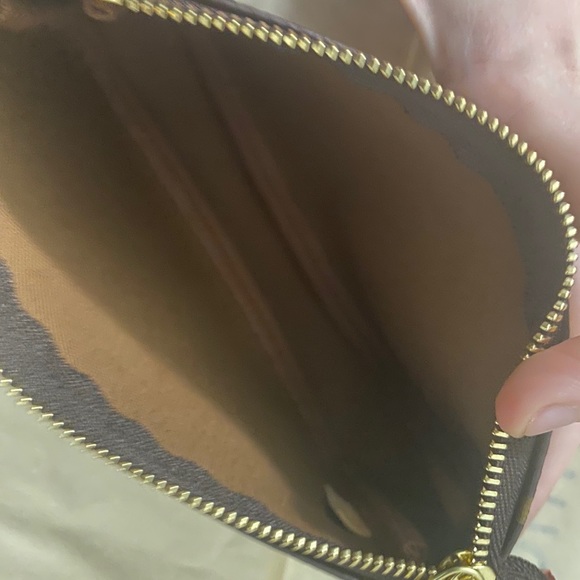 Mini pochette in monogram - Picture 12 of 16